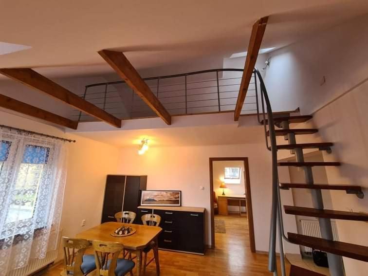 Apartament Na Poddaszu - Bielawa 비엘라와 외부 사진